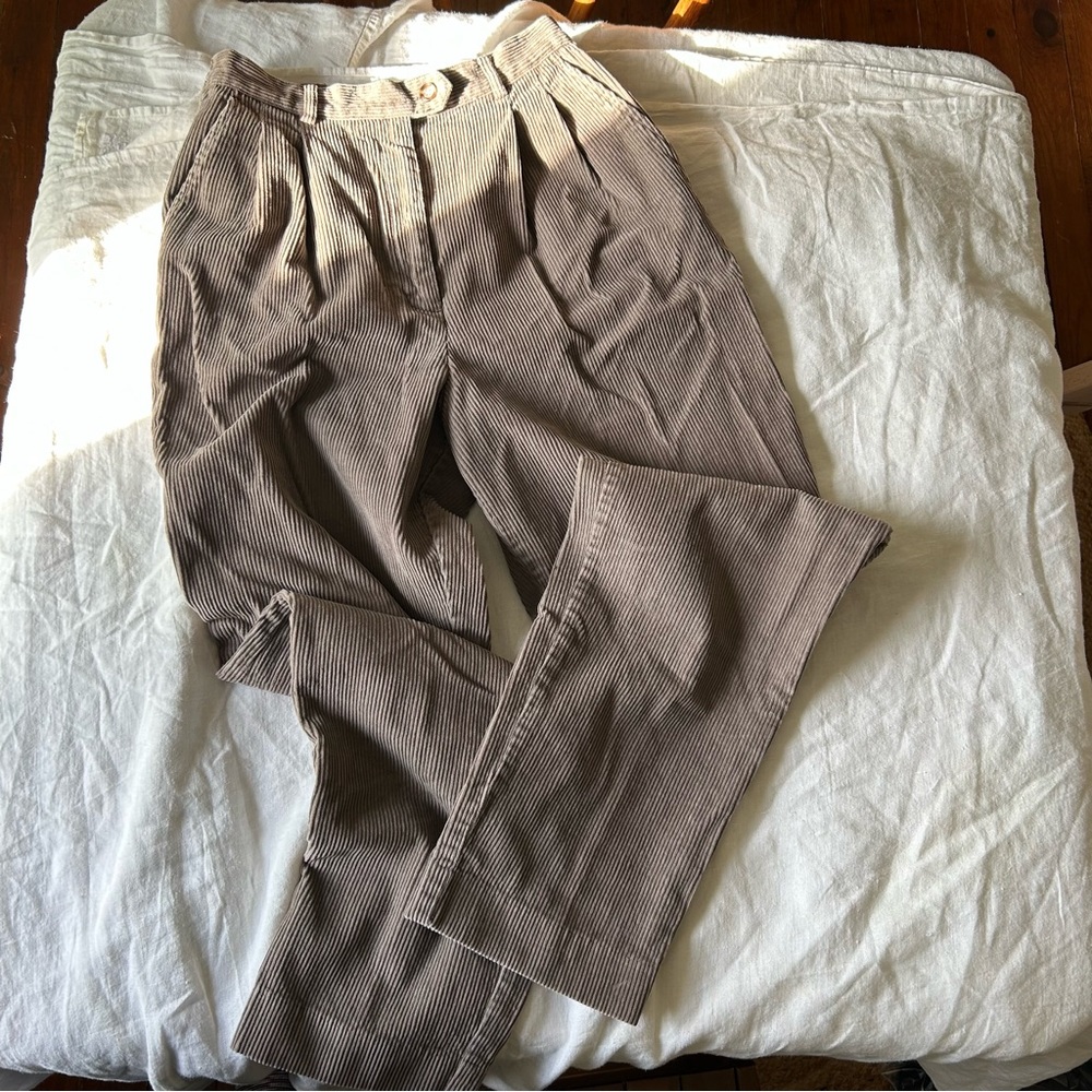 Classic 90’s Hazy Brown Pleated + Tapered Cords Talbots Sz 6